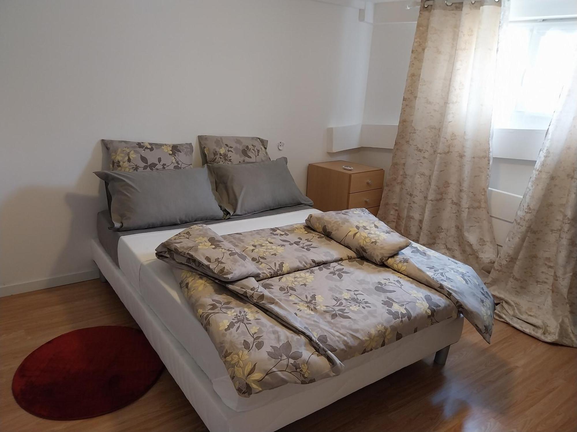 Zoe 1 Bed and Breakfast Savigny-sur-Orge Exteriör bild